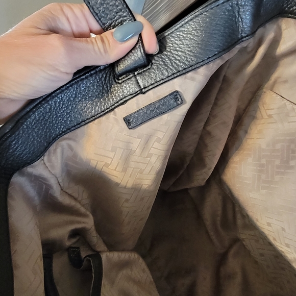 Cole Haan Beautiful gray Large purse - Picture 6 of 13